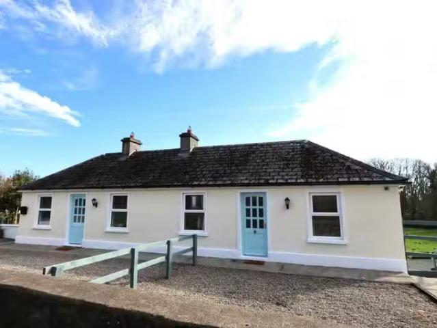 Eltrah, Rossmore, Castletown, Kilmallock, Co. Limerick, V35XY8.