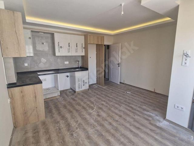 ELVAN ÖZÇELİK'DEN BURGAZ'DA SATILIK 1+1 DAİRE