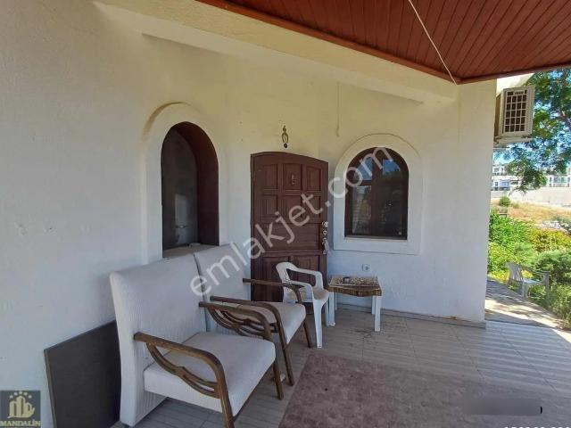 Elvan Özçelikten Boğaziçi Çamlık Sitesinde Kiralık 2+1 Daire