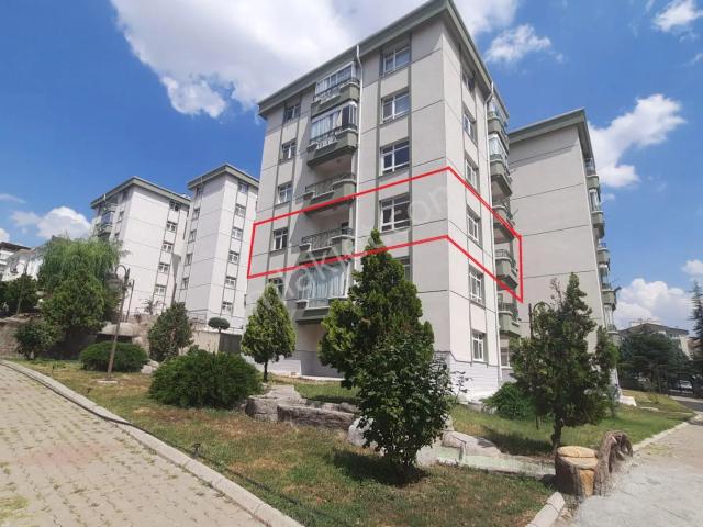 Elvankent'te Orhangazi Sitesinde Ara Katta 3+1 Kiralık Daire