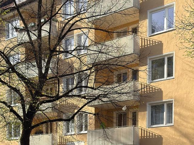 ELVIRA schönstes Schwabing: 2,5 Zimmer Wohnung Balkon möglich