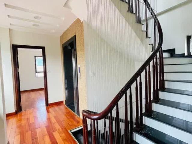 Em bán nhà riêng 7 tầng cực đẹp phố Trương Định, Q. Hoàng Mai, ô tô đỗ cửa, 68m2, 15 tỷ 300