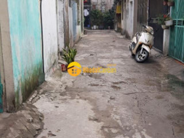Em cần bán 40m2 đất tại xóm như quỳnh, thôn như quỳnh