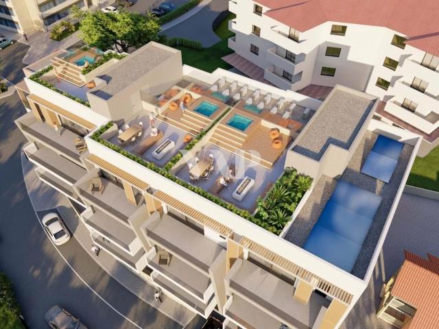 Em Construção Apartamentos T3 modernos com rooftop a 300m. 224m² Quarteira