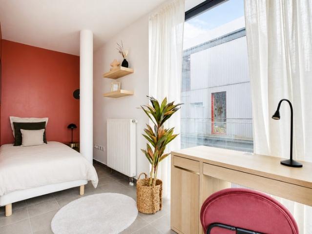 Emménage dans cette chaleureuse chambre de 9 m² d'