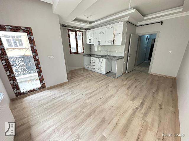 EMNİYETEVLER'DE METROYA 8DK,SIFIR BİNA,2+1,65M2,ARTUM'DAN