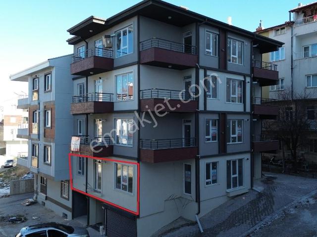 Emniyet Arkasında Merkezi Konum 60 M² Eşyalı 2+0 Kiralık Daire