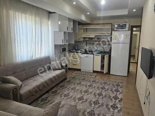 Emniyetin Karşısı Ara Kat Eşyalı Balkonlu Kiralık Apart