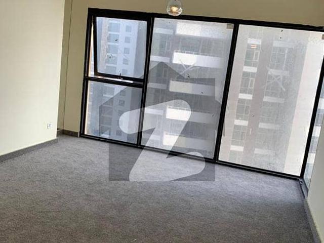 Emaar 1 bedroom sea facing flat including emaar maintenance
