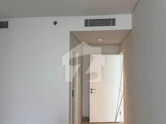 Emaar The Views Flat For sale Sized 2614 Square Feet