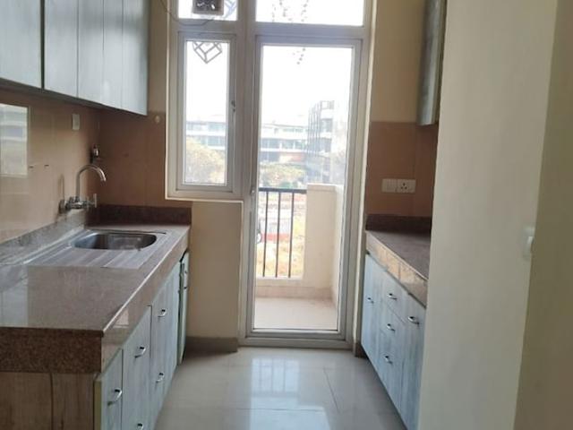 Emaar Emerald Estate 3 Bedroom 1250 Sq. Ft. Apartment in Sector 65 Gurgaon Listing ID: #10398