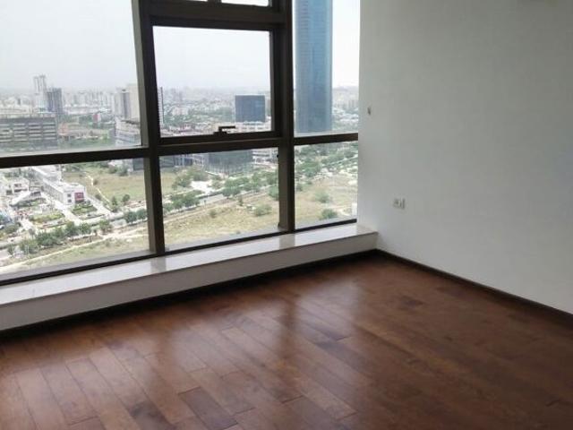 Emaar Emerald Estate 3 Bedroom 1310 Sq. Ft. Apartment in Sector 65 Gurgaon Listing ID: #10430