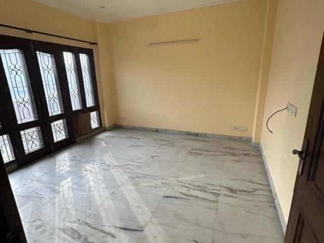 Emaar Emerald Estate 3 Bedroom 2000 Sq. Ft. Builder Floor in Sector 65 Gurgaon Listing ID: #10414