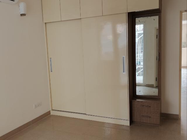 Emaar Emerald Estate 3.5 Bedroom 1310 Sq. Ft. Apartment in Sector 65 Gurgaon Listing ID: #10237