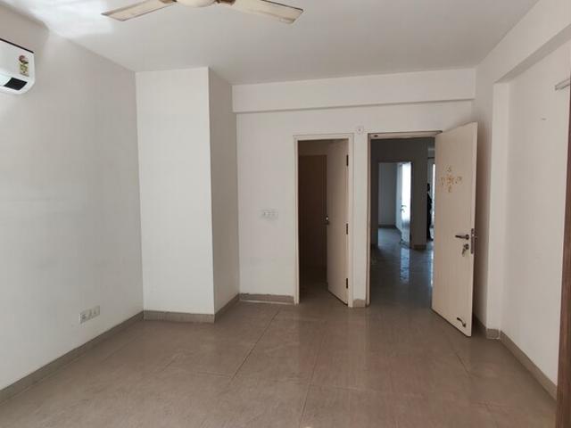 Emaar Emerald Floors Premier 3 Bedroom 1650 Sq. Ft. Apartment in Sector 65 Gurgaon Listing ID: #10078