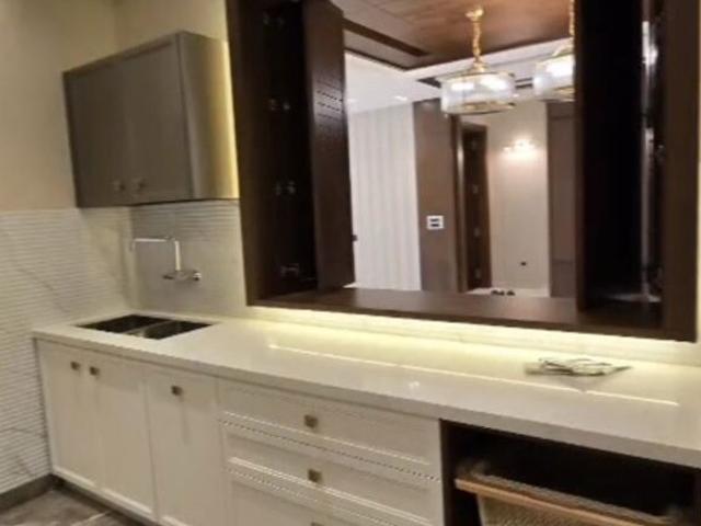 Emaar MGF Emerald Hills 3 Bedroom 1380 Sq. Ft. Apartment in Sector 65 Gurgaon Listing ID: #9940