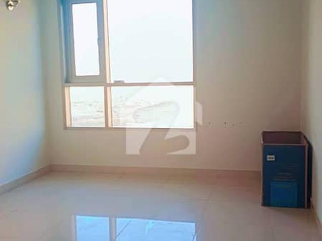 Emaar oceanfront 2bed dd apartment available for sale in pearl towers