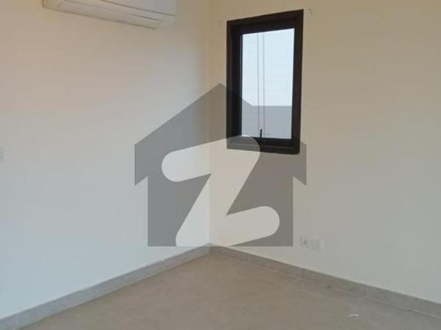 Emaar oceanfront! 3bed apartment for rent in coral towers! Higher floor! Partail sea facing. Emaar Coral Towers