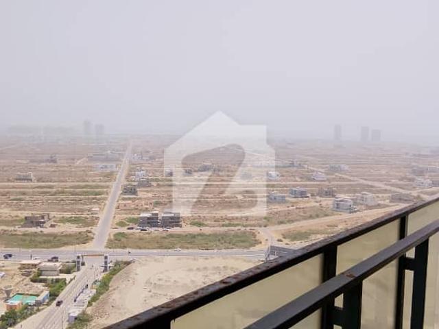 Emaar oceanfront 4bed apartment avaliable on rent in coral towers