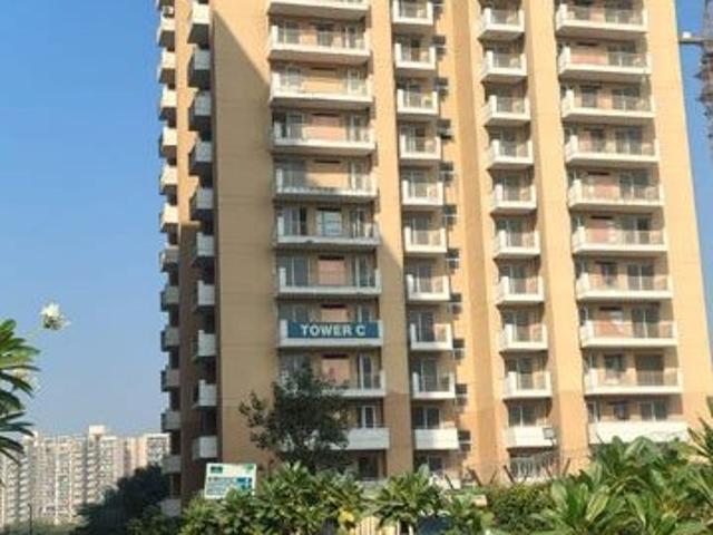 Emaar Palm Gardens 3.5 Bedroom 1900 Sq. Ft. Apartment in Sector 83 Gurgaon Listing ID: #10207
