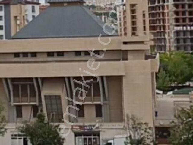 Ema' Dan Sürsürü Mahallesi'nde, Mükemmel Lokasyonda 3+1, Sıfır