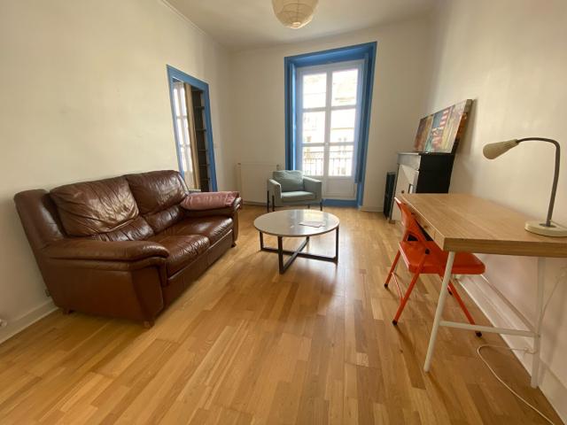 Appartement 2 pièces meublé 44 m² Paul Bellamy / 50 Otages Location Appartement nantes: 44.1 m2 56523051
