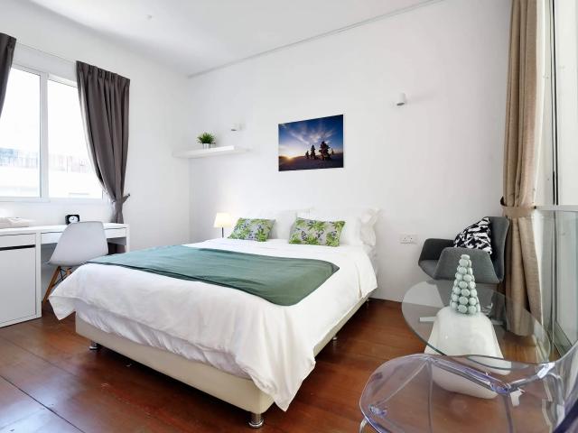 Ember Studio, Red Dragon House