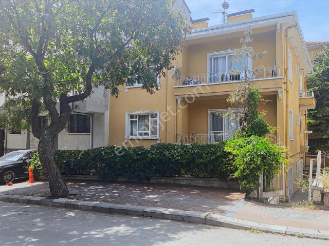 Emek Mahallesinde Komple Satılık Bina 316 M2 Kentsel Dön. Uygun