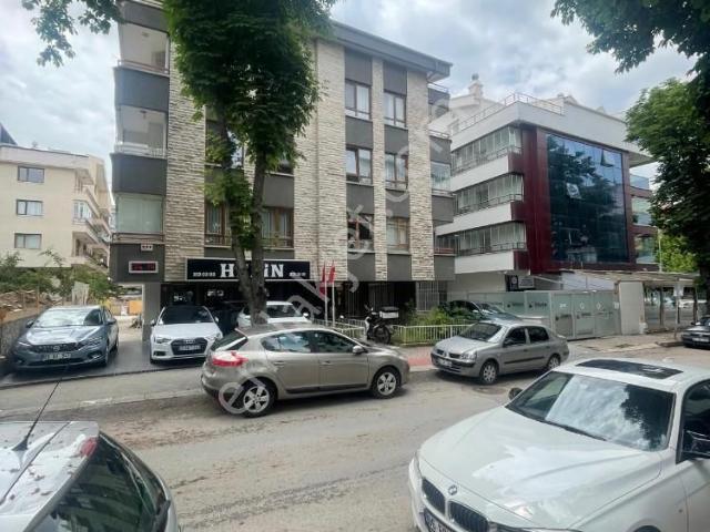 Emek 25. Cadde Ana Caddeye 1. Bina 3+1 Açık Otoparklı 100m2 Kom