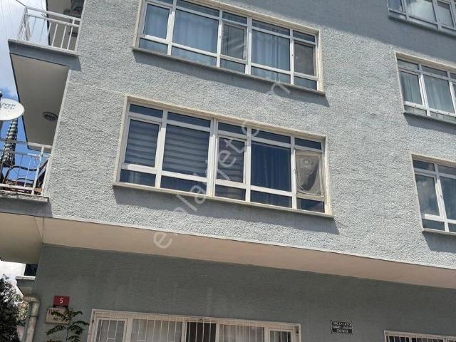 Emekte 2+1 Giriş 8.caddeye Yakın Merkezi 36 Bin Tl