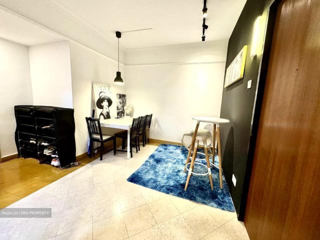 Emerald Garden D1, Condominium
