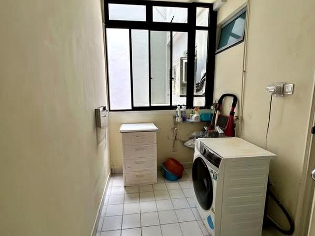 Emerald Park D3, Condominium
