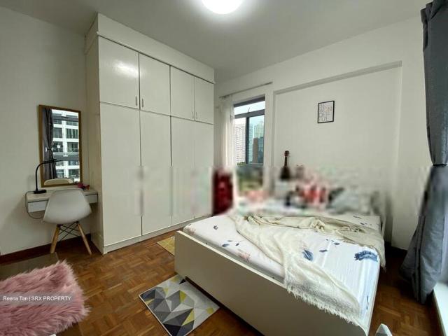 Emerald Park D3, Condominium