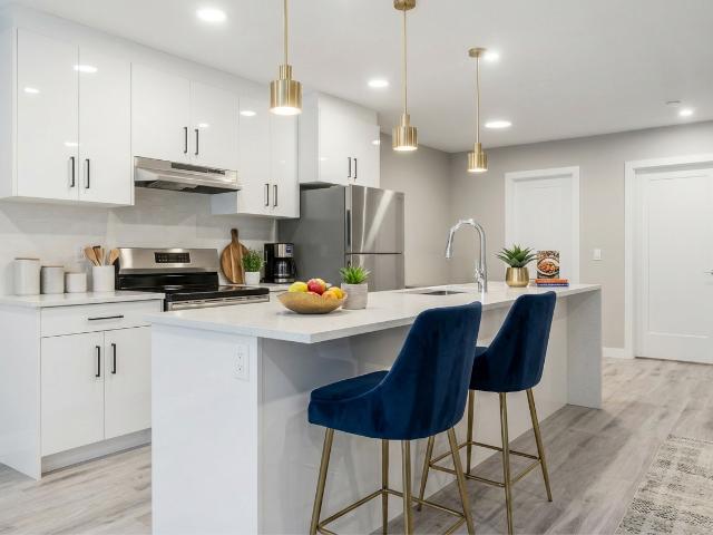 Emerald Properties 3 Bed 3 Bath 10426 148 St Apartment for Rent