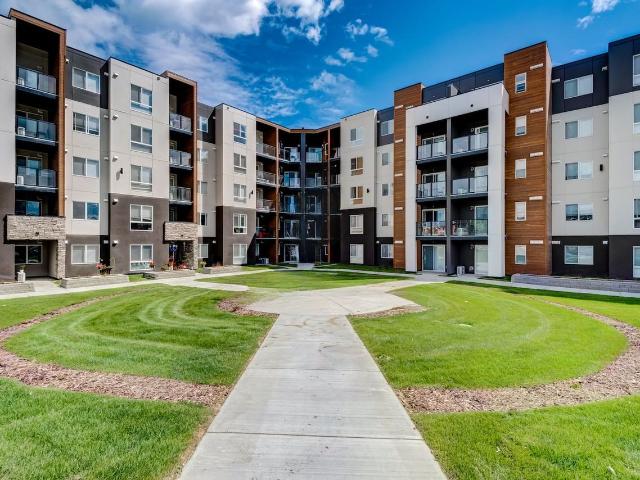Emerald Sky 1 Bedroom Apartment for Rent at 30 Kincora Glen Pk Nw, Calgary, AB T3R 1V3