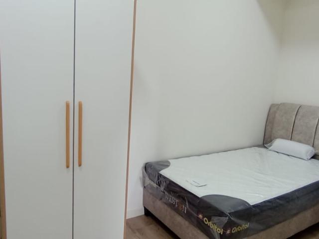 emerald 9, condominium