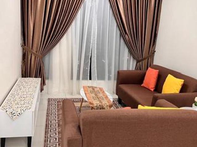 Emerald 9 Cheras fully furnish yard 1 car park hot areaMurah