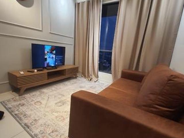 Emerald 9 cheras fully furnished 1 car park hot area murah