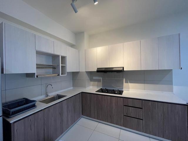 Emerald 9 fully furnish 1 rooms 1 baths for rent