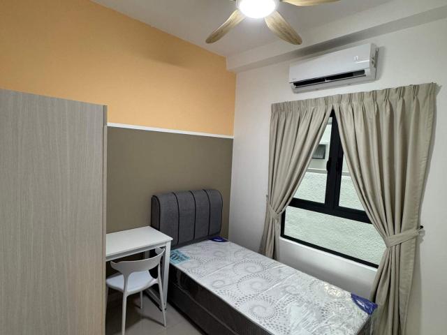 Emerald 9 Small Room Chinese Unit
