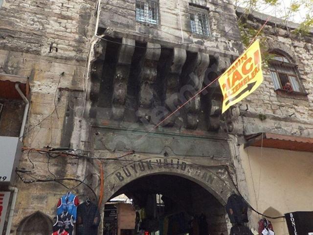 EMİNÖNÜ MERCAN BÜYÜK VALİDE HANDA TOPLAM 45M SATILIK DÜKKAN