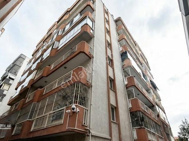 Şemikler'de 3+1 Tadilatlı Çift Balkonlu 110 M2