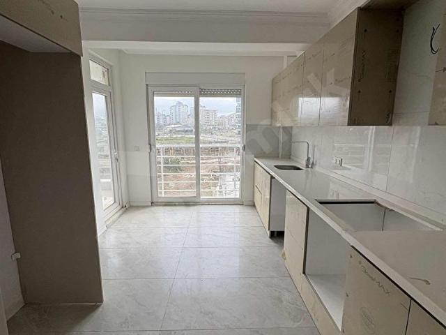 Eminceler 2+1 Ebeveyn Banyo Çamaşır Odalı Satılık En Geniş Daire