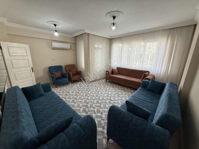 Eminevime Uygun Tramvaya Sıfır 120 M2 Han Gibi Katta Geniş 2+1