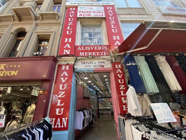 Eminönü Havuzlu Han'da Satılık Dükkan