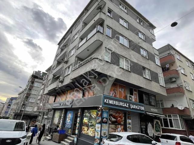 Emir Doğandan Ninehatun Mah. Ana Cadde Üzeri Çift Balkonlu Daire