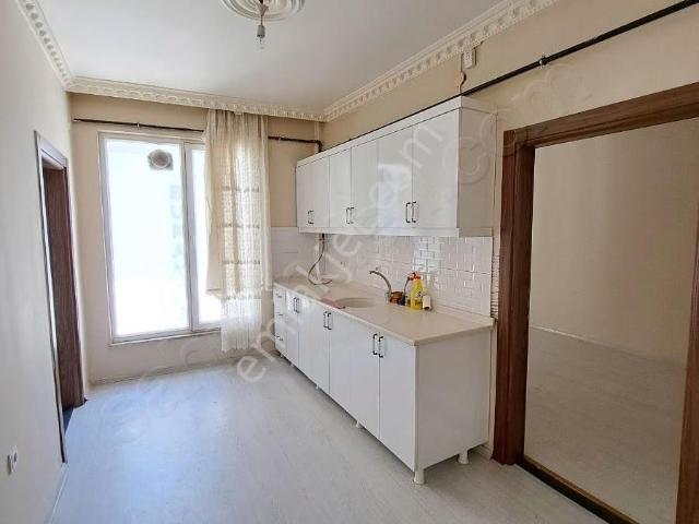 Emir Emlak Gayrimenkulden Satılık 1+1 Apart Yetişen Alır