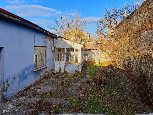 Emir Emlak Gayrimenkulden Satılık 216m2 4 Kat İmarlı Müstakil Ev