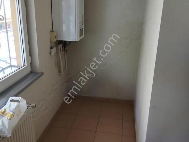 Emiray Dan Yüksek Giriş Kiralık 2+1