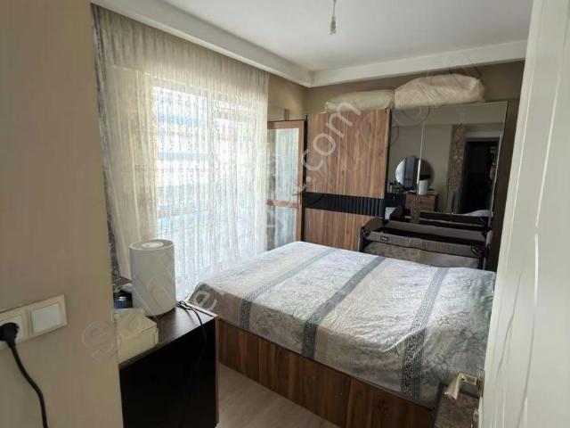 Emirgazi Mah Fetih Cad Yürüyüş Mesafesi 3+1 Acil Satılık Daire